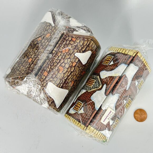 2x NEW Dept 56 Charles Dickens Heritage Ornament 95 SIR JOHN INN 94 Dedlock Arms - Picture 5 of 13